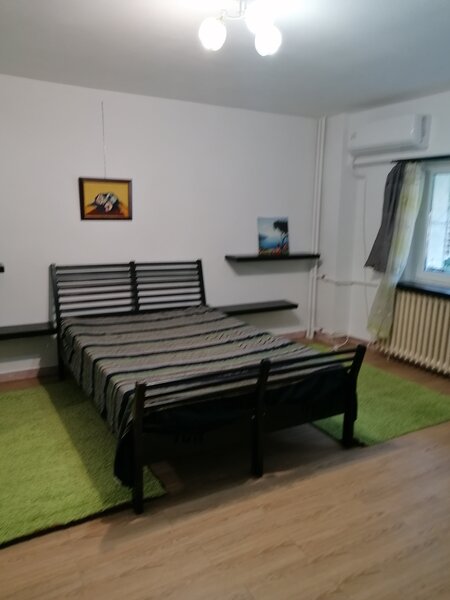 Tineretului-Sincai, metrou 3 min.